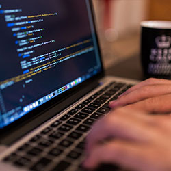 【站在看台上】下半场刚开始的一段时间那一刻，场上信号开始清晰